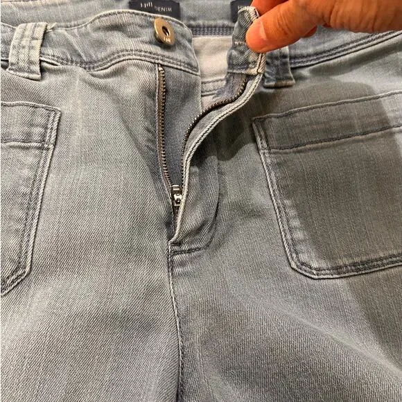 J. Jill Full Leg High Rise Patch Pocket Cropped Light Wash Denim Jeans, 6. - Picture 4 of 8